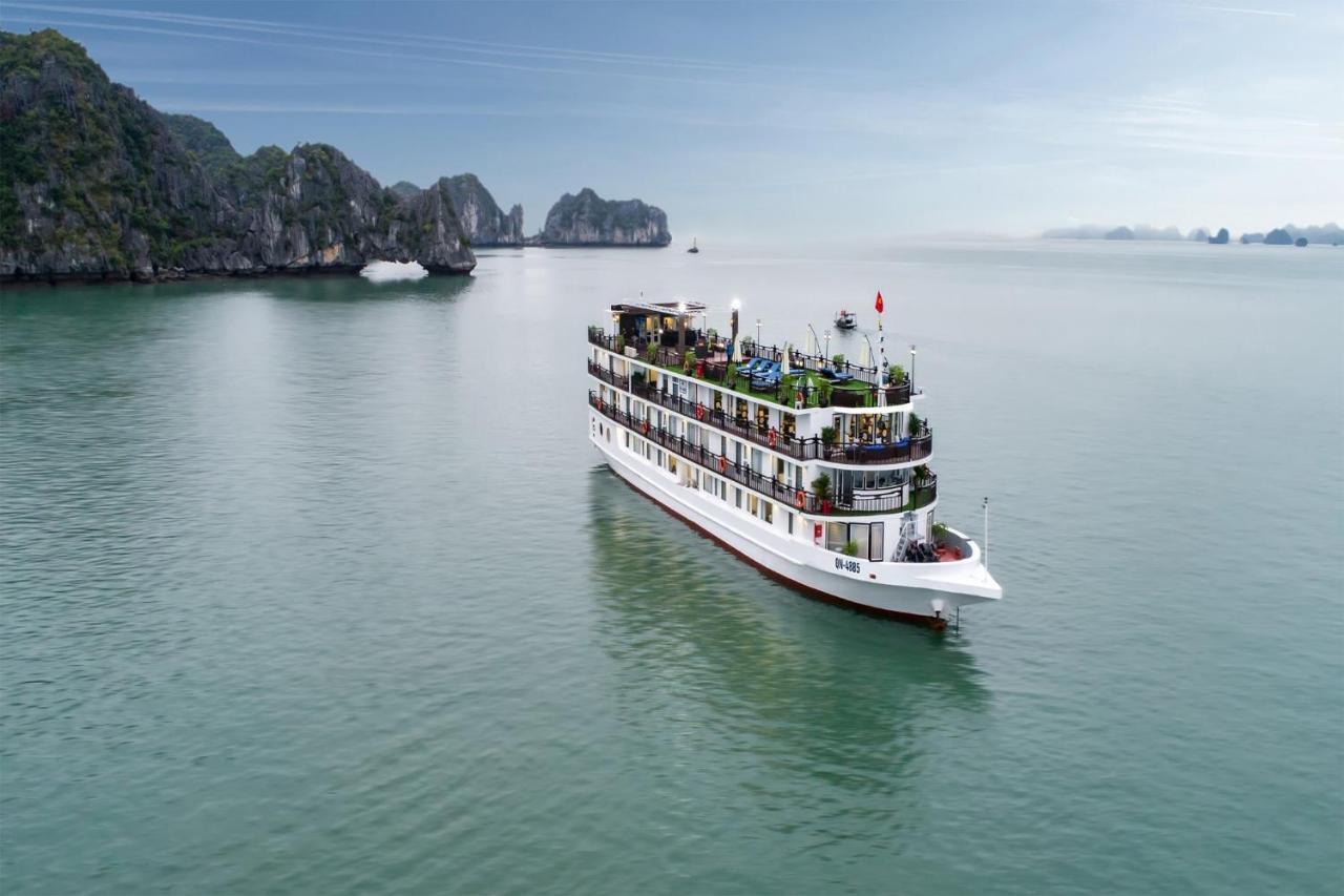 Amanda Cruise Ha Long Bay Exterior photo