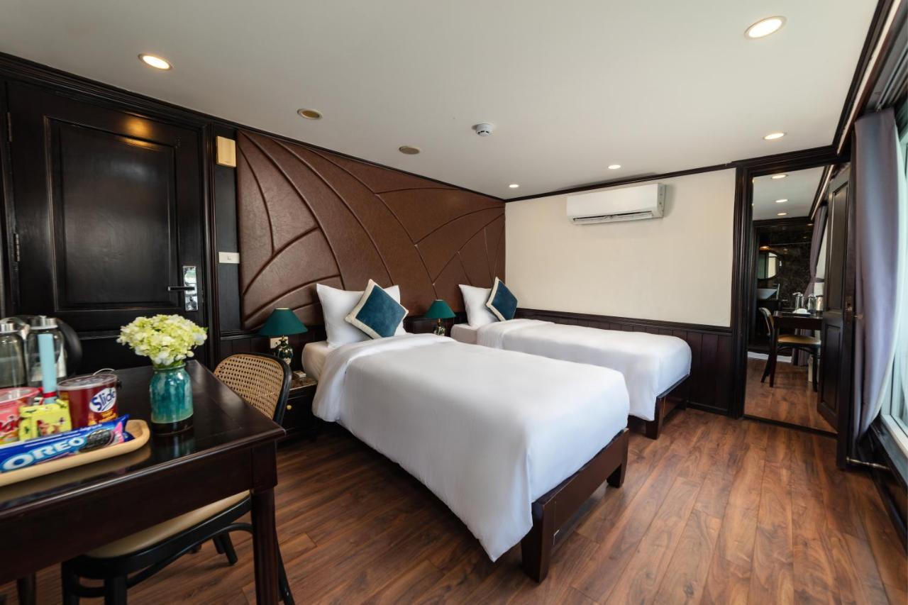 Amanda Cruise Ha Long Bay Exterior photo